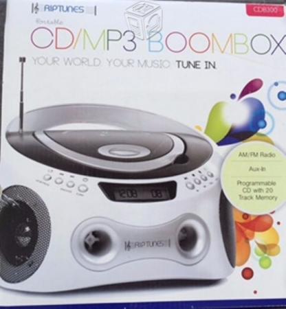 Radio Stereo Riptunes Cdb200 Portable Cd Boombox (