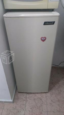 Refrigerador marca Acros