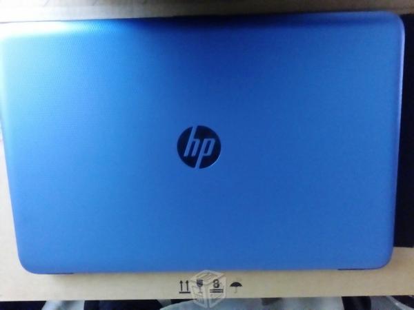 Laptop HP Nueva 15 af112la