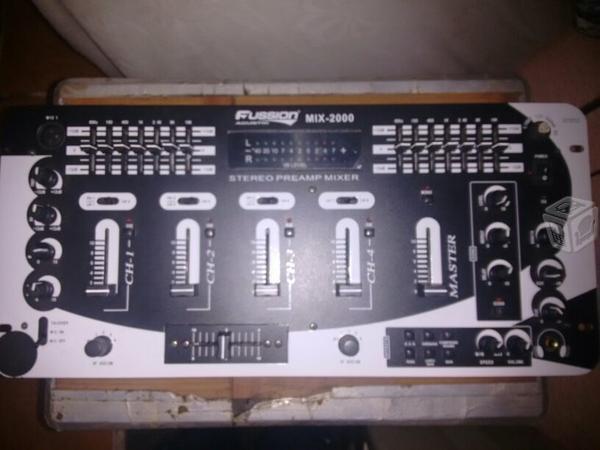 Mixer 4 canales fussion