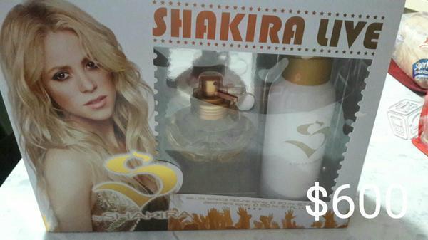 Perfumes en paquete shakira