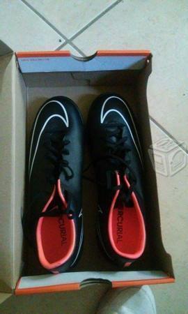 Tachones Nike Mercurial