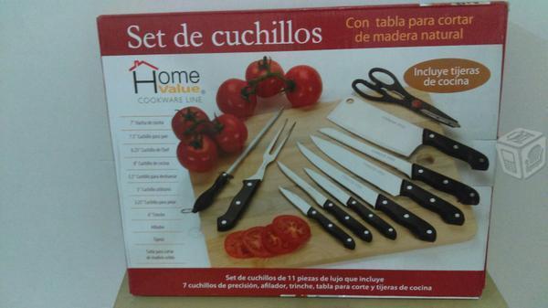 Set de cuchillos, vajilla y cubiertos NUEVOS