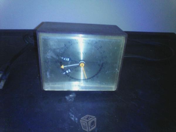reloj de buro vintage