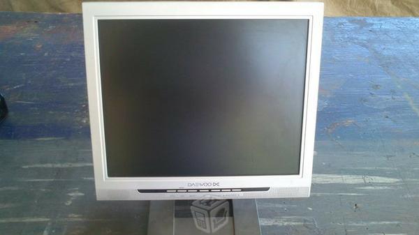 2- monitores lcd 17