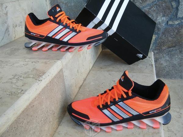 TENIS adidas SPRING BLADE ANARANJADOS