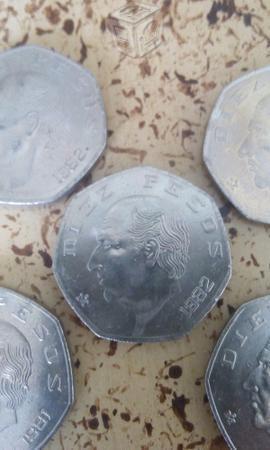 Monedas 10 pesos, 20 pesos 200 pesos 1982 - 1986