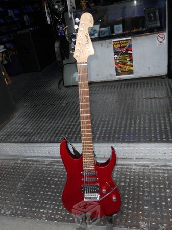 Guitarra eléctrica Washburn