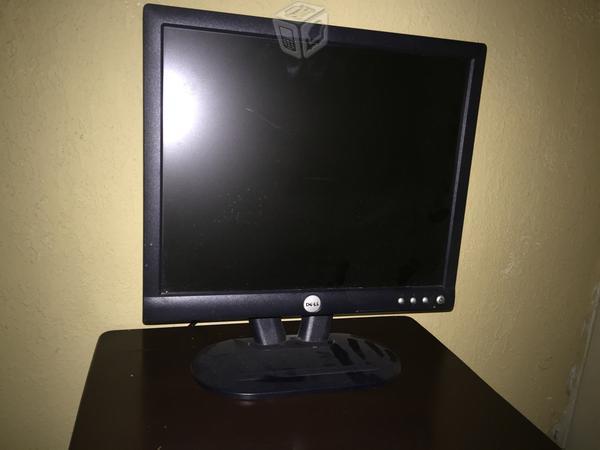 Monitor Dell 17