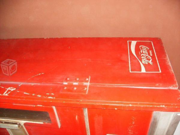 Antiguo Refrigerador Despachador De Botellas Coca