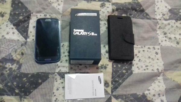 Samsung S3 con caja 2 gb ram y 16 gb