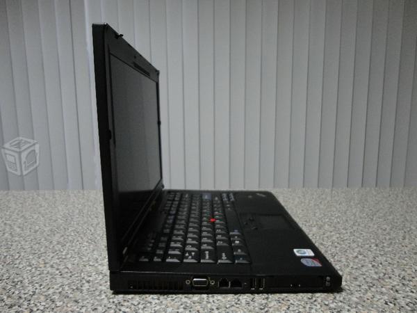 (#020l) laptop lenovo,2 ram,160 disco,buen precio