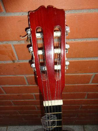 Guitarra acustica