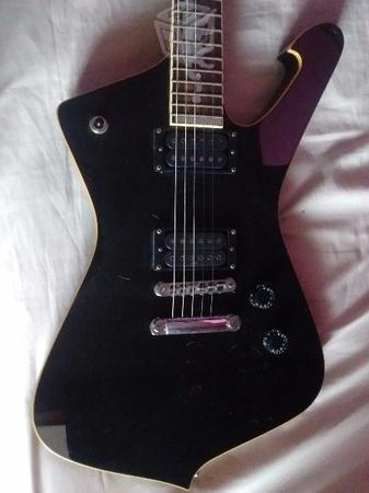 Guitarra Electrica Ibanez IC300