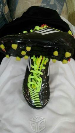 Zapatos para fútbol socer adidas