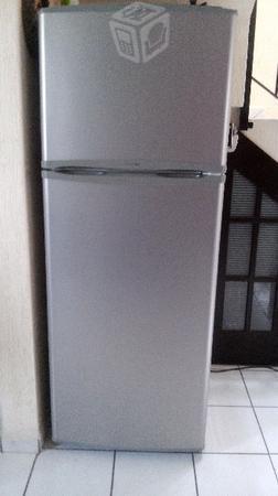 Refrigerador marca mabe 14 pies color grafito