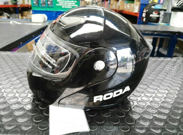 Casco roda abatible negro