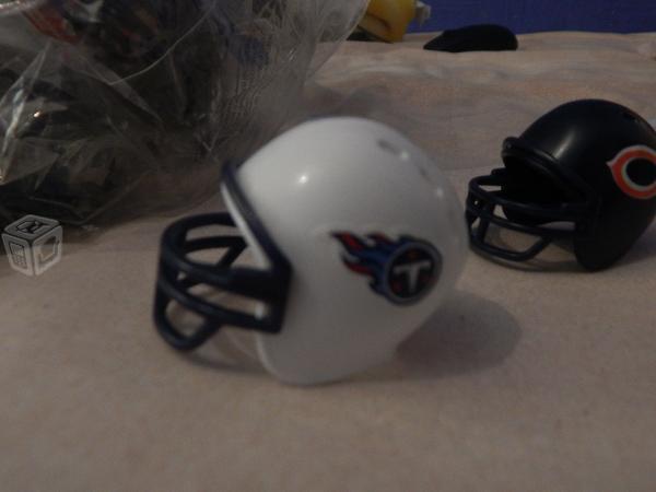 OFERTA Lote Cascos NFL Marinela