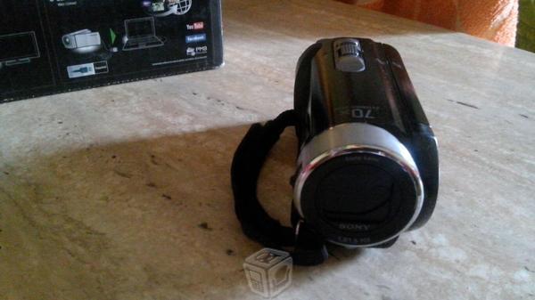 Busco: Camara sony.HANDYCAM