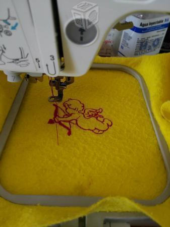 Maquina de coser bordadora