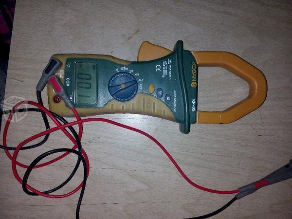 Multímetro amperímetro KOBAN 05