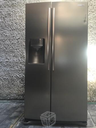 Refrigerador Samsung 25 pies cúbicos