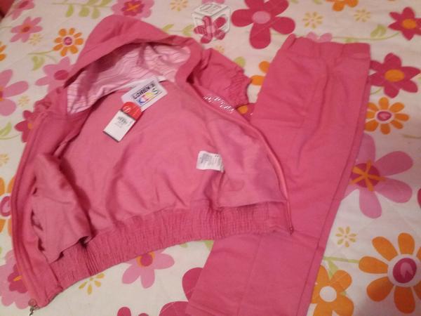 Trajesito talla 6 para niña Nuevo