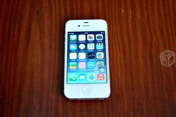 IPhone 4s Blanco y iPhone 4 Negro