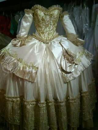 Vestido de epoca de XV años