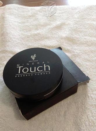 Younique Maquillaje Touch Mineral