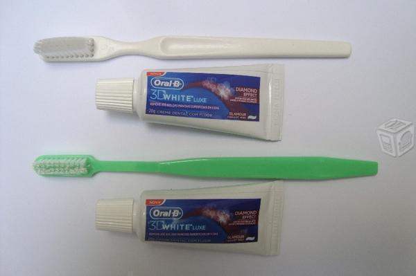 Lote cepillo adulto-infantil y pasta dental 15 ml