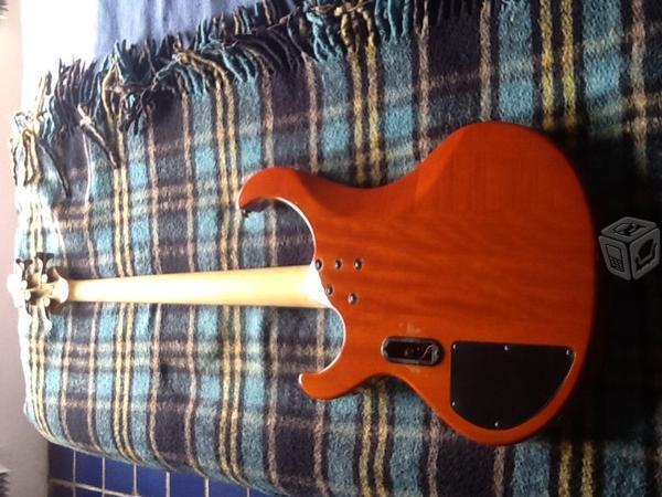 Bajo Ibáñez BTB 300