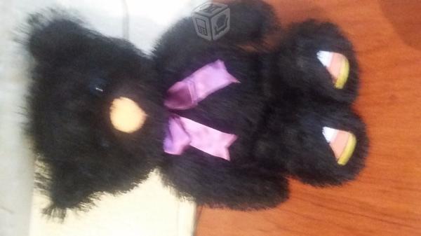 Oso de peluche negro