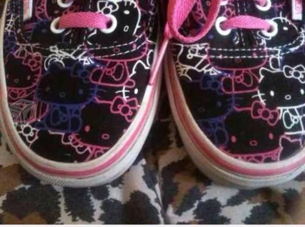 Tenis vans edición hello kitty