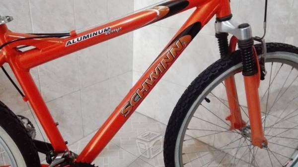 Bicicleta SCHWINN ALUMINIO R26