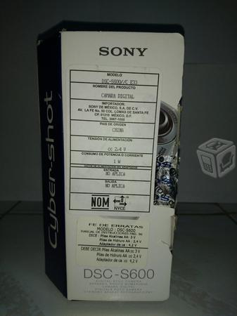 Cámara Digital Sony DSC-S600