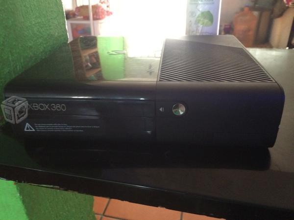 Xbox 360 Slim