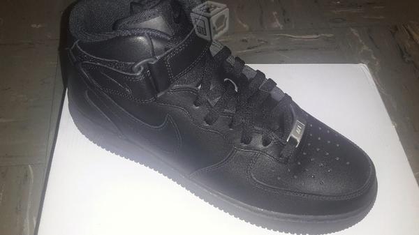 Nike Air Force One Mid Black Nuevos 7.5MX