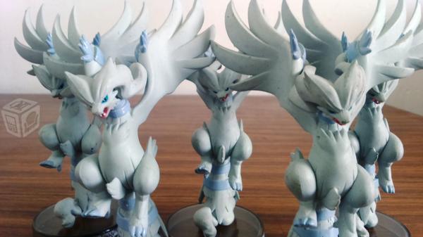 Pokémon - Reshiram