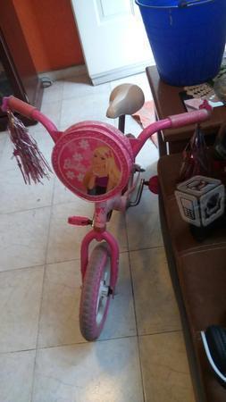 Bicicleta rosa barbie