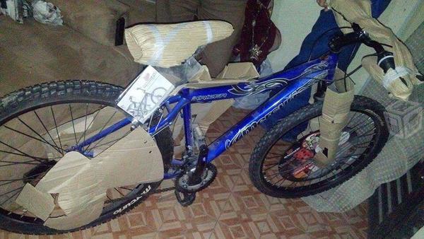 Bicicleta de montaña kaiser nueva color azul