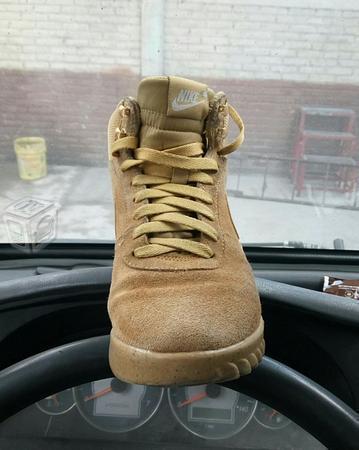 Tenis nike suede boots