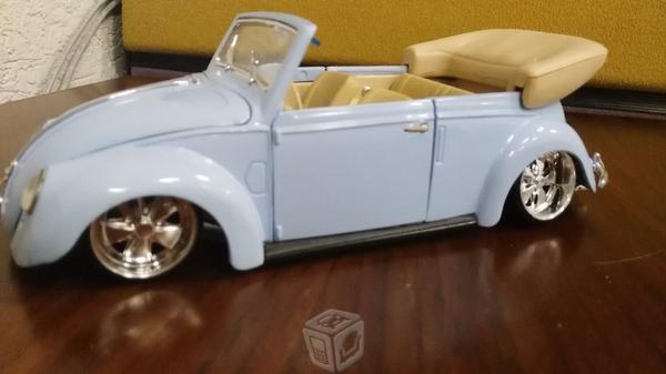 Precioso vocho cabrio 1951 1/18