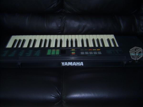 Teclado sintetizador yamaha psr6 vintage intacto
