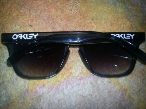 Lentes oakley frogs skin