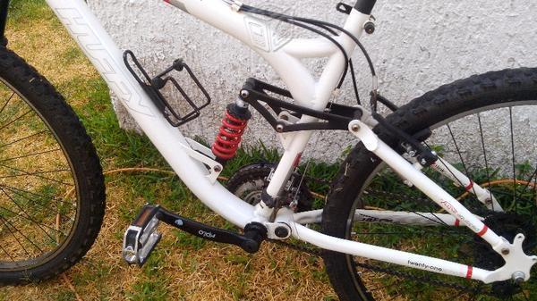 Huffy Rodado 26 Doble suspension