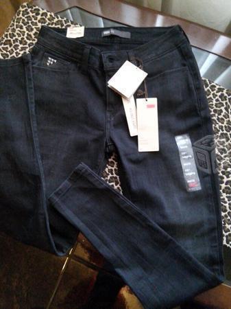 Pantalon Levis tipo Legginng stretch