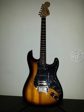 Guitarra Electrica Fender Squier Stratocaster
