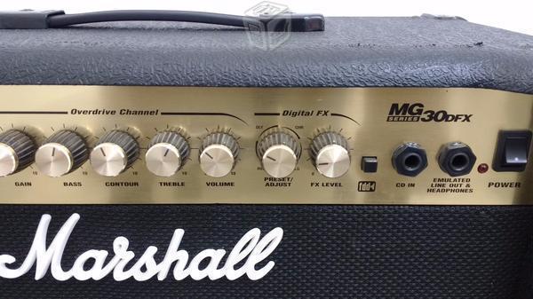 Amplificador Marshall MG 30DFX