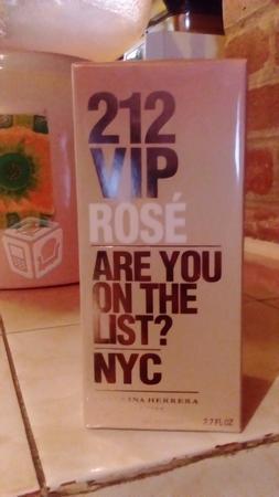 Vip 212 carolina herrera rose para dama